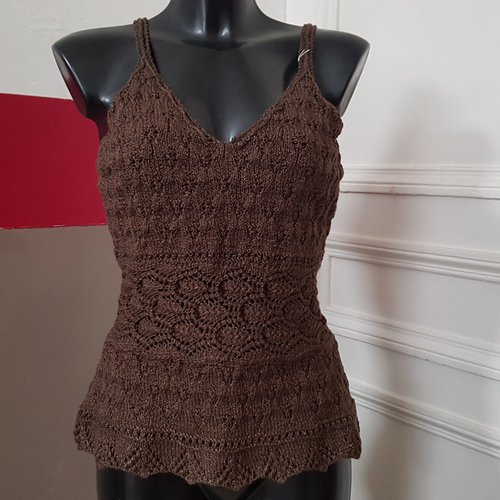 Top à bretelles marron t. 40 tricoté main