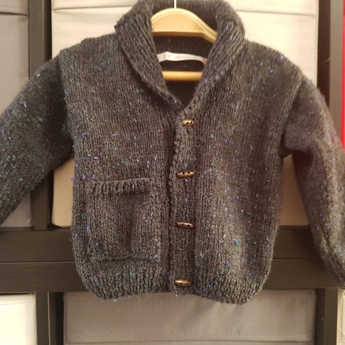Veste pour bébé garçon, gris anthracite, taille 12 mois, au tricot, fait à la main, avec poche, col châle