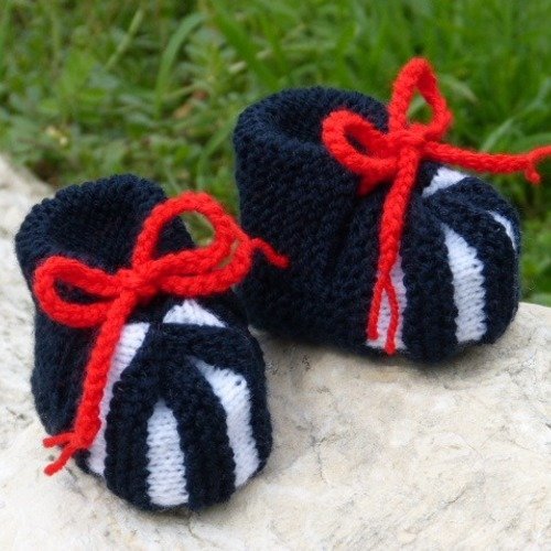 Chaussons bébé style marin tricoté main