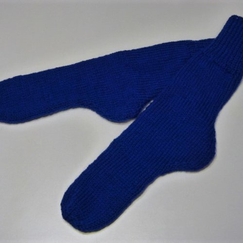 Chaussette en laine bleu tricoté main ( p42/44)