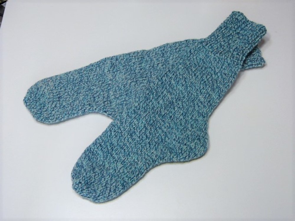 Chaussette en laine marron & bleu marine tricoté main ( p 42