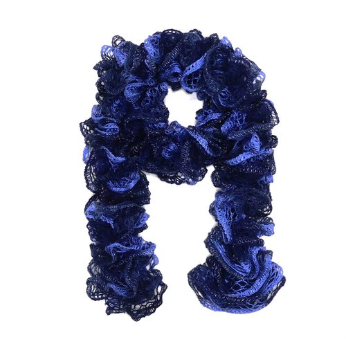Echarpe bleu fantaisie froufrou à volant tricot main