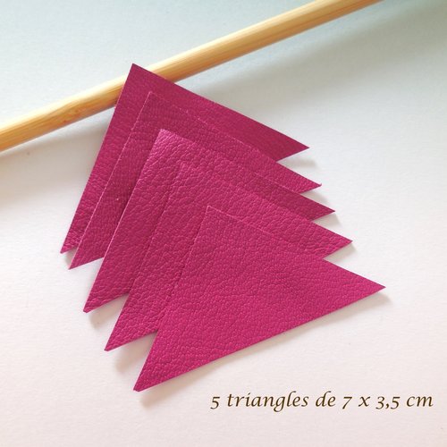 5 triangles de cuir fuchsia