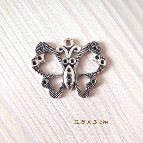 Pendentif charm papillon métal argenté