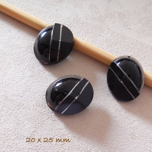 3 boutons ovales noirs - vintage haute couture - pâte de verre