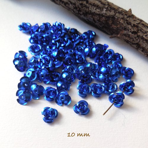 68 perles fleurs aluminium couleur bleue
