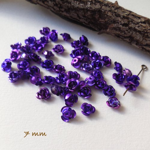 50 perles fleurs aluminium couleur violet