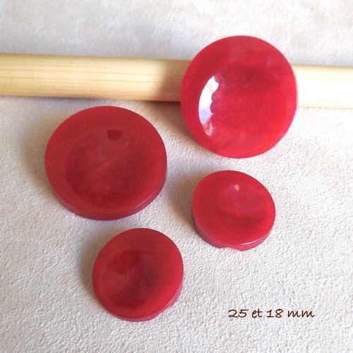 4 boutons ronds rouges - 25 et 18 mm