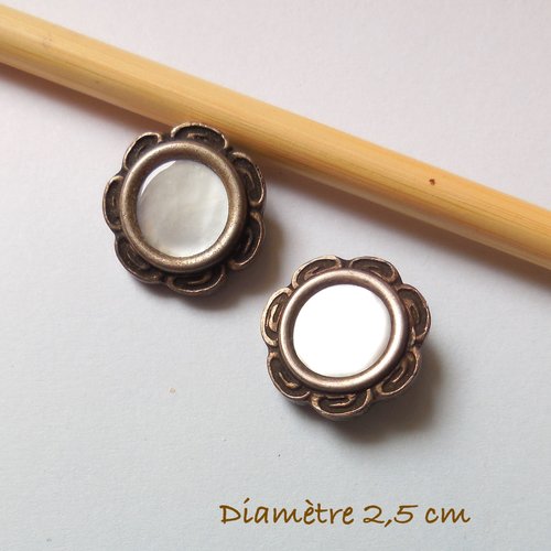 2 boutons ronds anciens - dos métal breveté sgdg - 25 mm