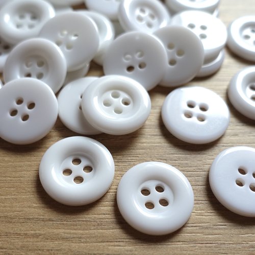 6 boutons ronds blancs 18 mm
