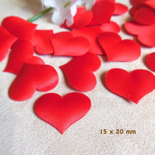 20 petits coeurs en tissu rouge - coeurs rouges