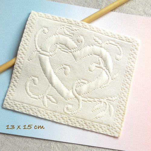 Appliqué à coudre - boutis coton motif coeur volutes - 13 x 15 cm