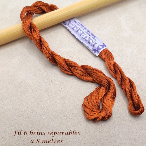 Echeveau fil de soie naturelle rouille séparable 6 brins - 8 mètres