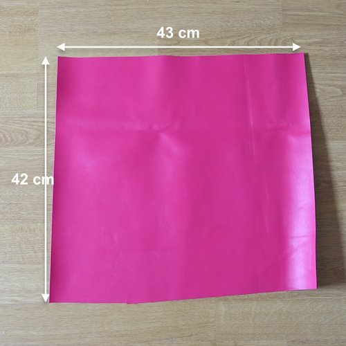 Coupon de cuir véritable de vachette - couleur magenta-fuchsia