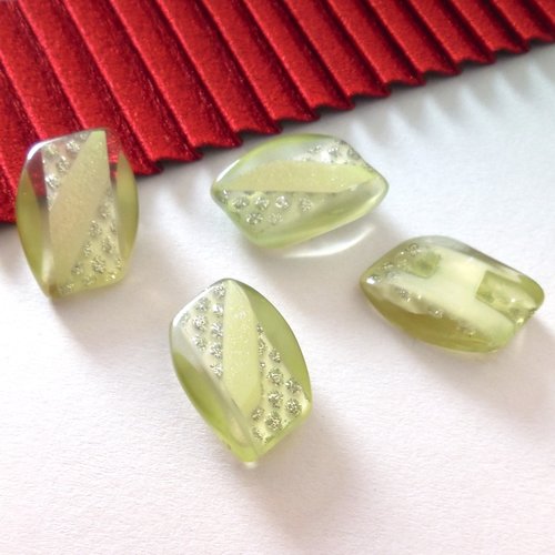 4 boutons vintage verts et argent