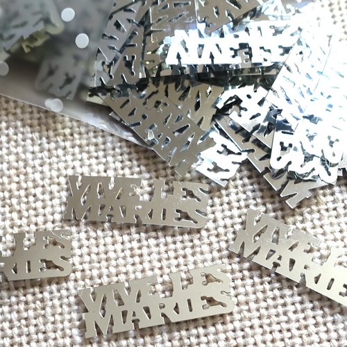 42 grammes de confettis de table argentés vive les mariés