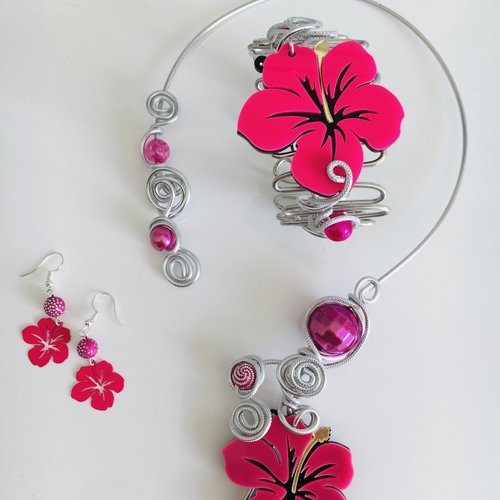 Parure collier, bracelet, boucles d'oreilles hibiscus rose