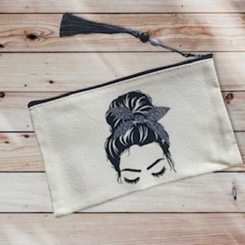 Trousse femme ruban argent