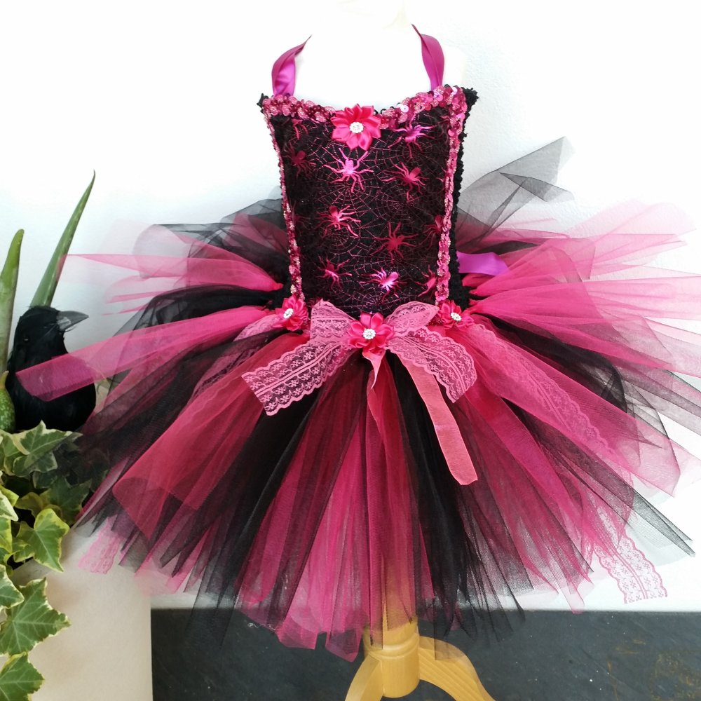 Costume Enfant De Sorciere Fuchsia Robe Tutu Taille De 1 A 5 Ans Cadeau Anniversaire Deguisement Carnaval Halloween Un Grand Marche