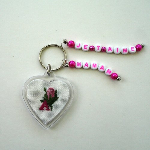 Bijou de sac bouton de rose avec initiale au choix cœur