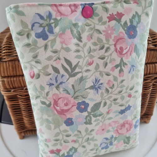 Pochette a livre matelassée pour livre tablette ou liseuse