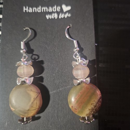 Boucles d’oreilles fantaisies un biais d'amour perles de pierre