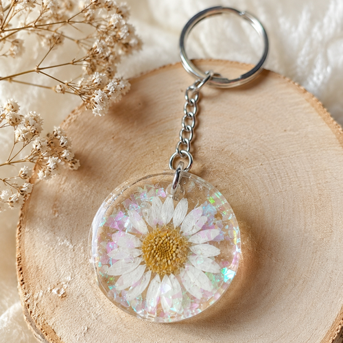 Porte clé fleurs séchées un biais d'amour
