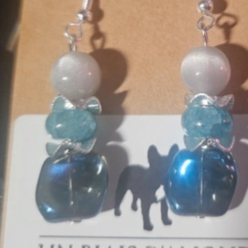 Boucles d’oreilles fantaisies un biais d'amour éclat bleu