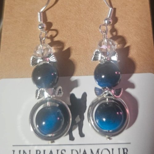 Boucles fantaisies un biais d'amour bleu nuit
