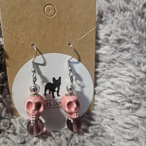 Boucles d’oreilles fantaisies un biais d'amour perles tete de mort