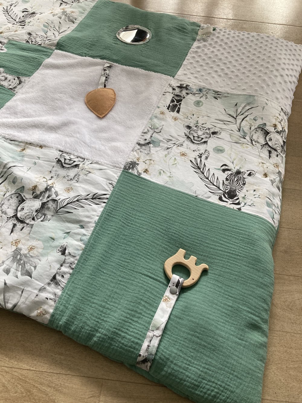 Tapis d'éveil Montessori en Tissu Doux pour Bébé - Doudou Koala