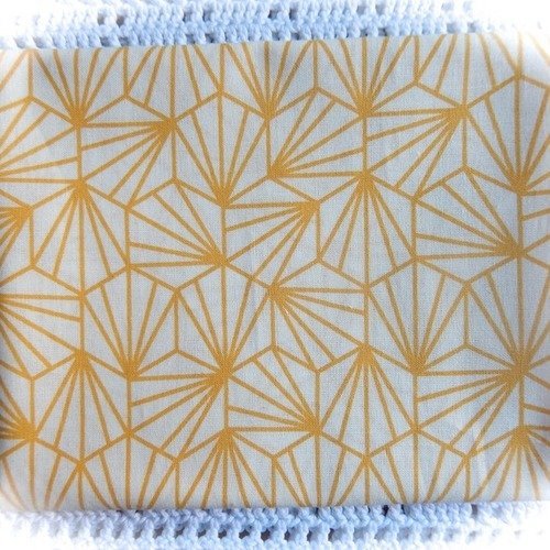 Coupon de tissu motif géométrique 48 x 60 cm