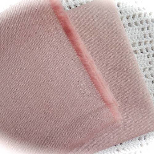 Coupon de tissu rose dragée 70x 50 cm 