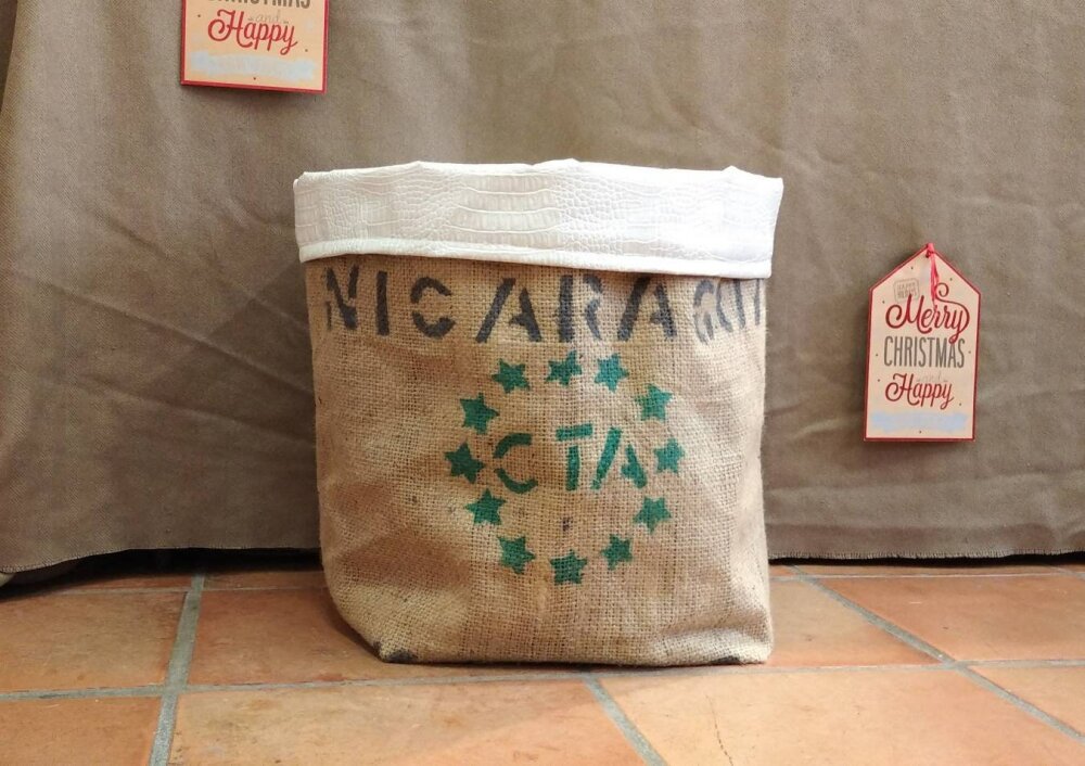 Grand panier / cache-pot toile de jute - Un grand marché