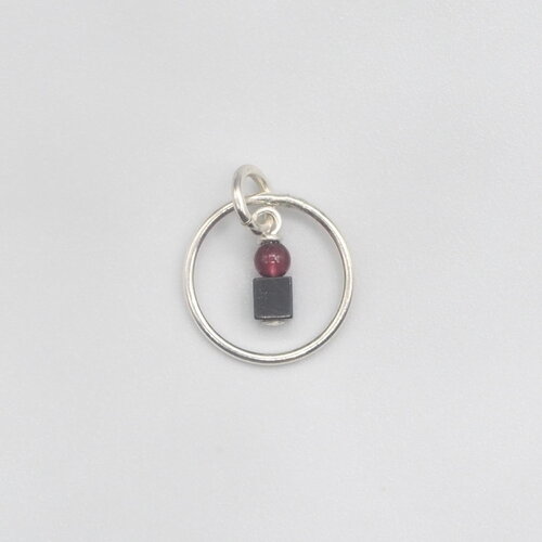 Pendentif galien pour homme avec hématite et grenat almandin argent massif