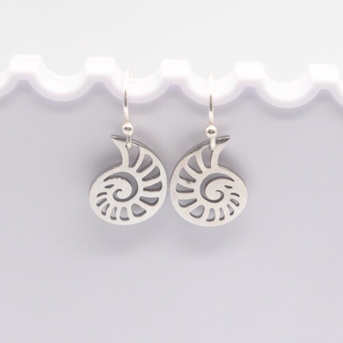 Boucles d'oreilles brisa nautile acier chirurgical et argent massif