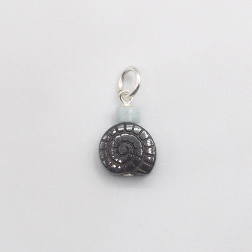 Pendentif cove ammonite hématite et amazonite argent massif