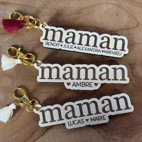 Porte-clés en bois à personnaliser - mot maman et prénoms enfants