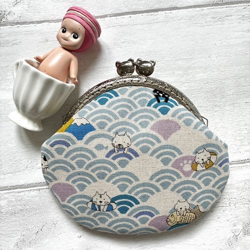 Porte monnaie motif chatons nageurs sur les vagues seigaiha //tissu japonais//bourse chat//cadeau pour elle