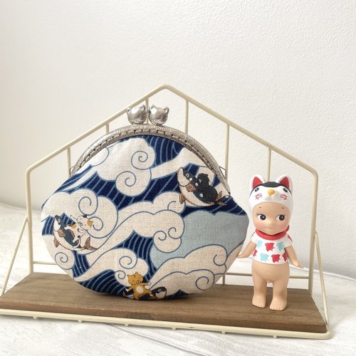 Porte monnaie motif chatons surfers //tissu japonais//bourse chat//cadeau pour elle