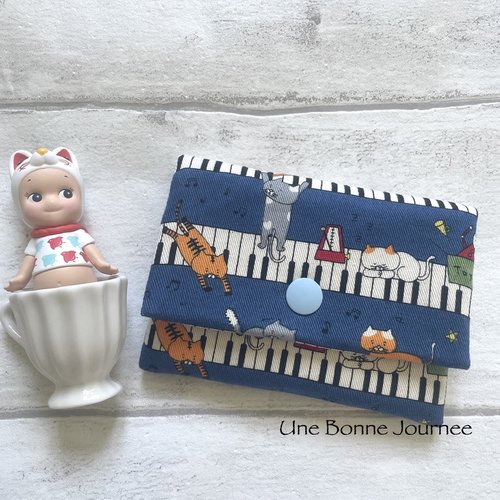 Porte-feuille enfant les chatons rigolo sur les claviers de piano tissu japonais //porte cartes//cadeau enfant