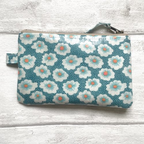 Pochette porte monnaie en petit pan enduit fleur turquoise //pochette fermeture eclair//porte carte//handy pouch
