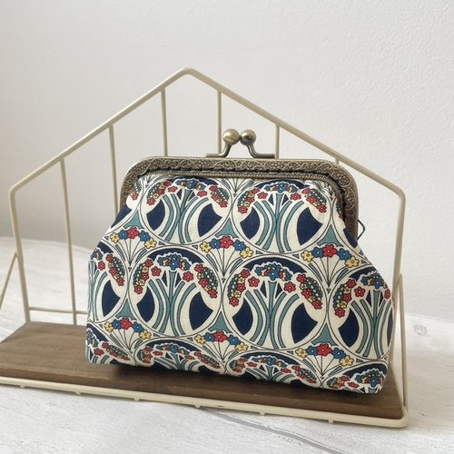 Porte-monnaie à fermoir en métal motif floral bleu mauverina de liberty of london//tissu liberty//cadeau pour elle