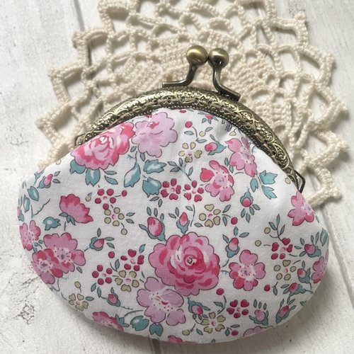 Porte monnaie à fermoir en métal liberty of london felicite couleur rose//bourse liberty