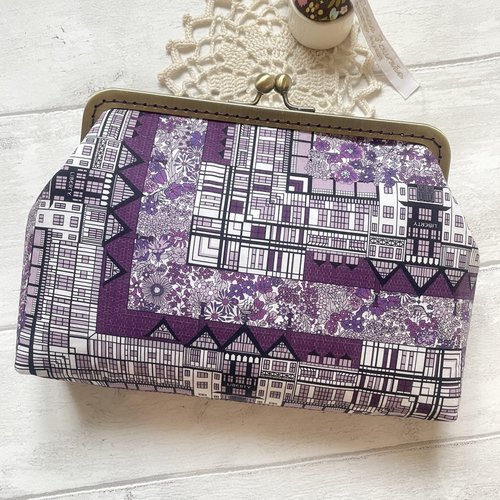 Pochette sac à main en fermoir métal art nouveau en liberty tudor belle couleur violet//cadeau pour elle//style rétro//tissu liberty