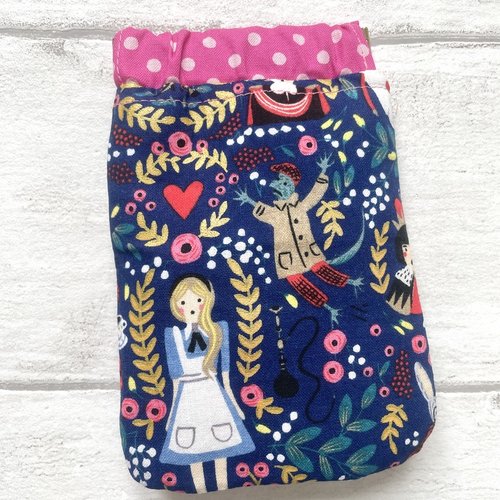 Pochette maquillage porte carte alice dans les pays des merveilles//cadeau pour elle