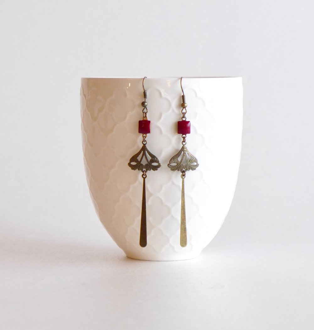 Longues Boucles D Oreilles Art Deco Laiton Bronze Et Email Rouge Bordeaux Bijou Feminin Elegant Cadeau Femme Noel St Valentin Un Grand Marche