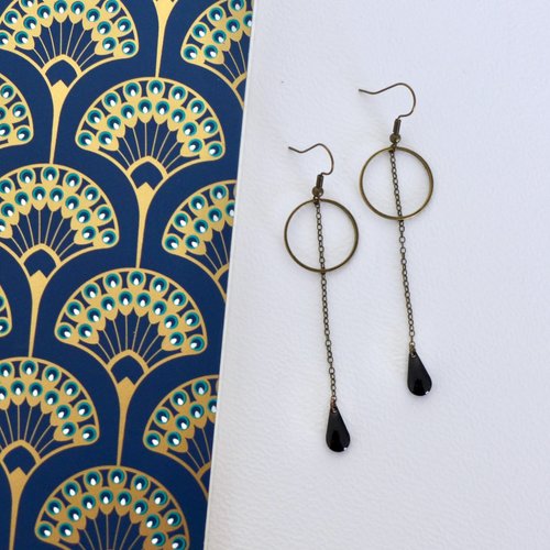 Longues boucles d'oreilles fine chaîne et anneau bronze et goutte émail noir