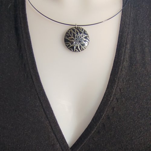 Collier en argile polymère