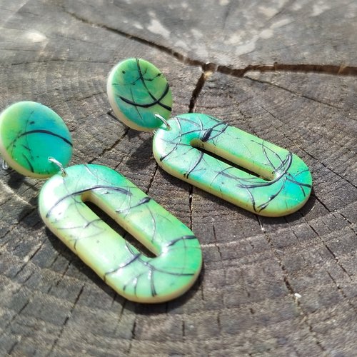 Boucles d'oreilles en argile polymère